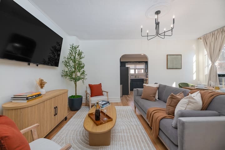 New! 3BR GEM Near NYC | 5min to PATH | Sleeps 9