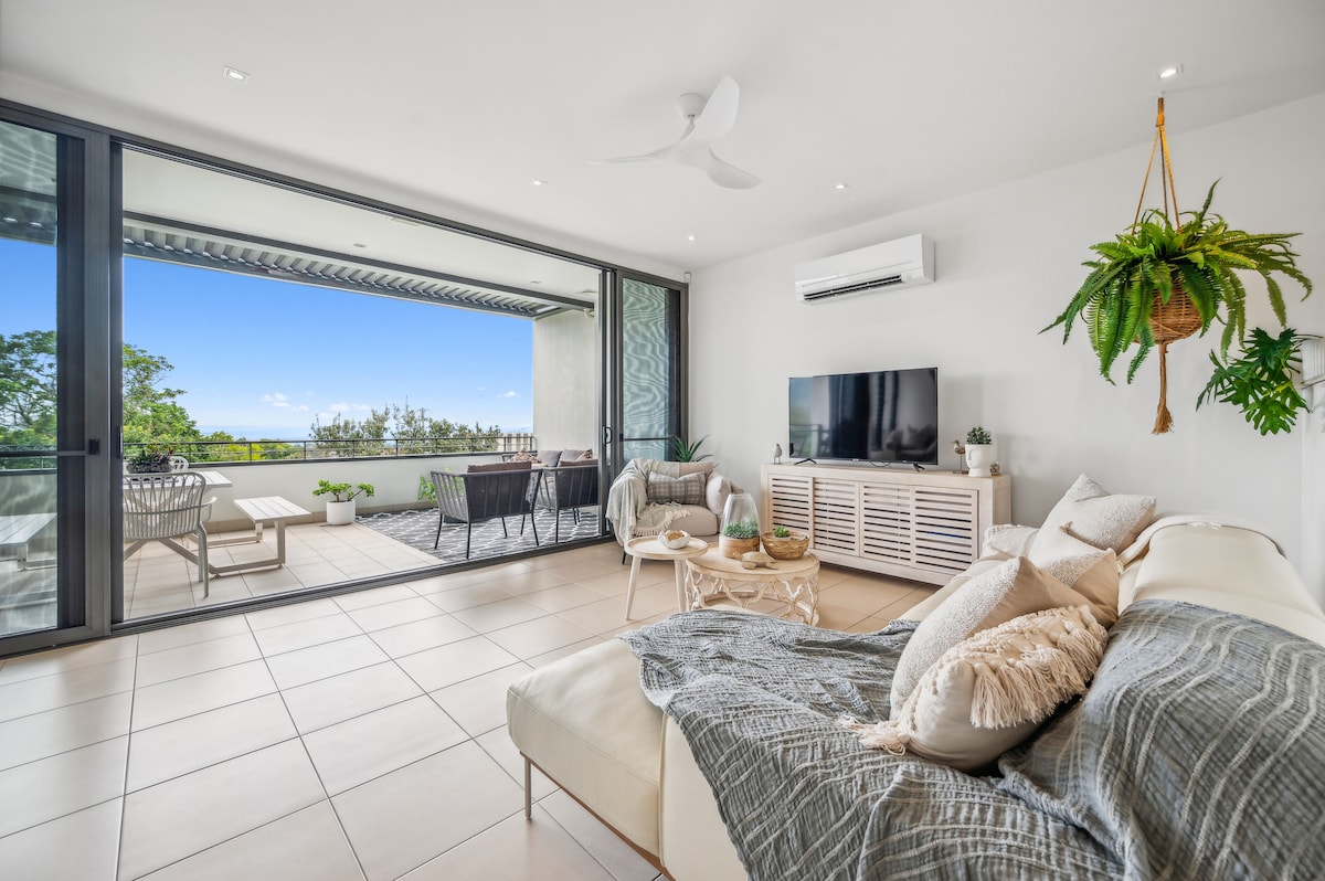 Popular Airbnb listing: "Isola View 2" in Coffs Harbour