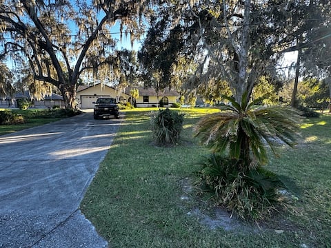 Floral City Get Away