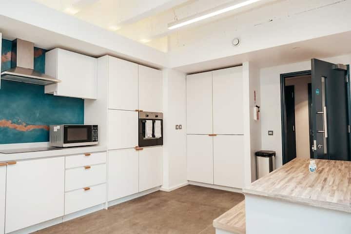 Hotel Room Close To Cathedral Quarter & Nightlife - Belfast