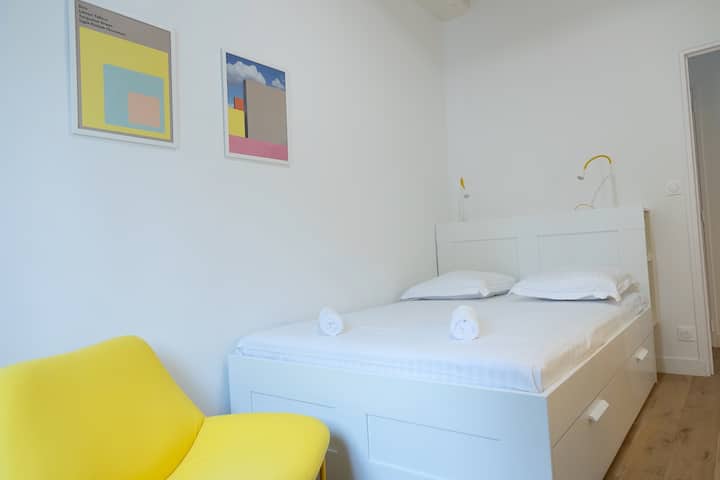 Легло с 2 - ра спалня 140*200