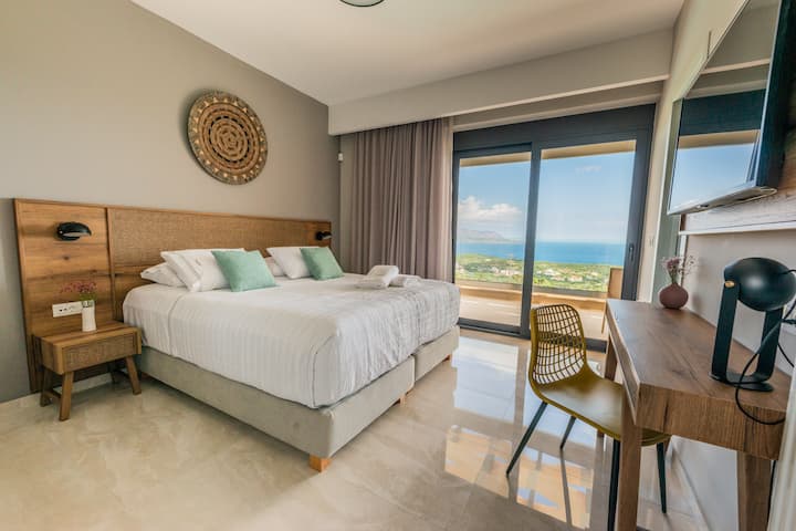 تحتوي غرفة النوم الثانية على سرير كبير (1،80 × 2،00)، والذي يمكن تشكيله في سريرين مزدوجين (0,90 × 2,00) عند الطلب