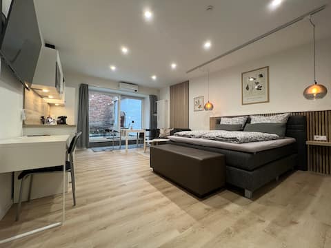 Market Square Atrium 2