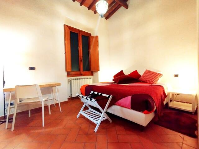 Red house blues gallery image 4