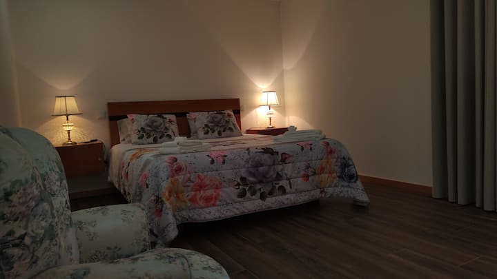 საძინებელი 1