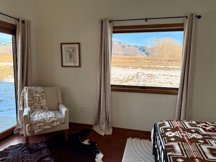 غرفة نوم كوخ ليندبيرغ ~ إطلالات جميلة