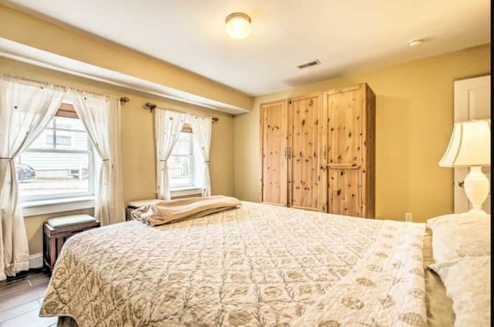 Obiteljska soba na donjoj etaži/ bračni krevet (širine 150-179