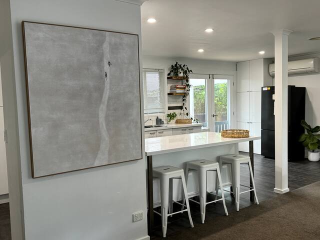 The Tides -Beach House Barwon Heads gallery image 5