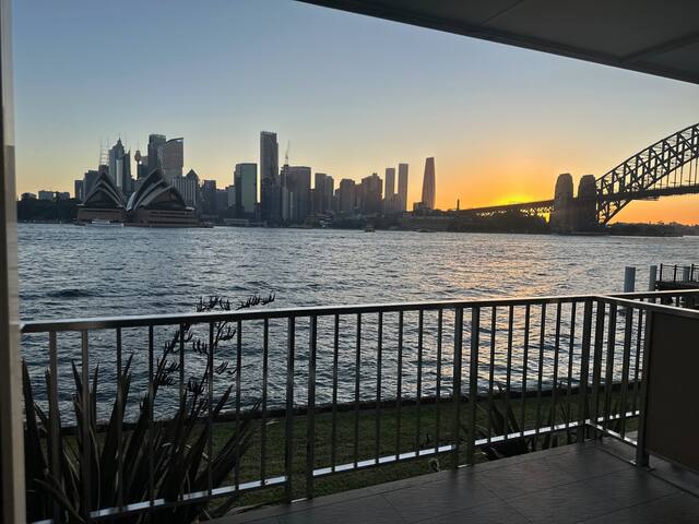 Spectacular, uninterrupted views Sydney Harbour gallery image 4