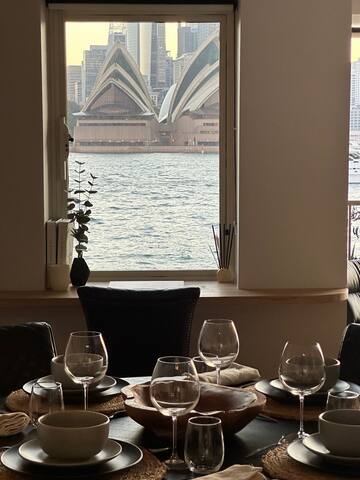 Spectacular, uninterrupted views Sydney Harbour gallery image 2