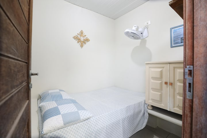 جناح دريم ميني

- خارجي إلى كازا
- سرير مزدوج (بعرض 1.15 متر)
- وسادتين
خزانة ملابس
مكيف هواء
- Ventilador