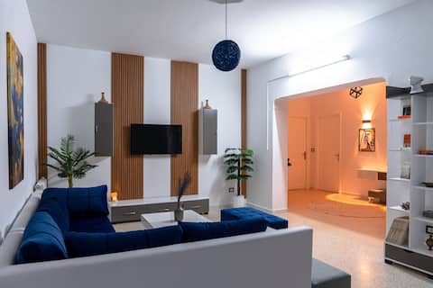 Casablu ! Blue cozy, Terrace with sunset view