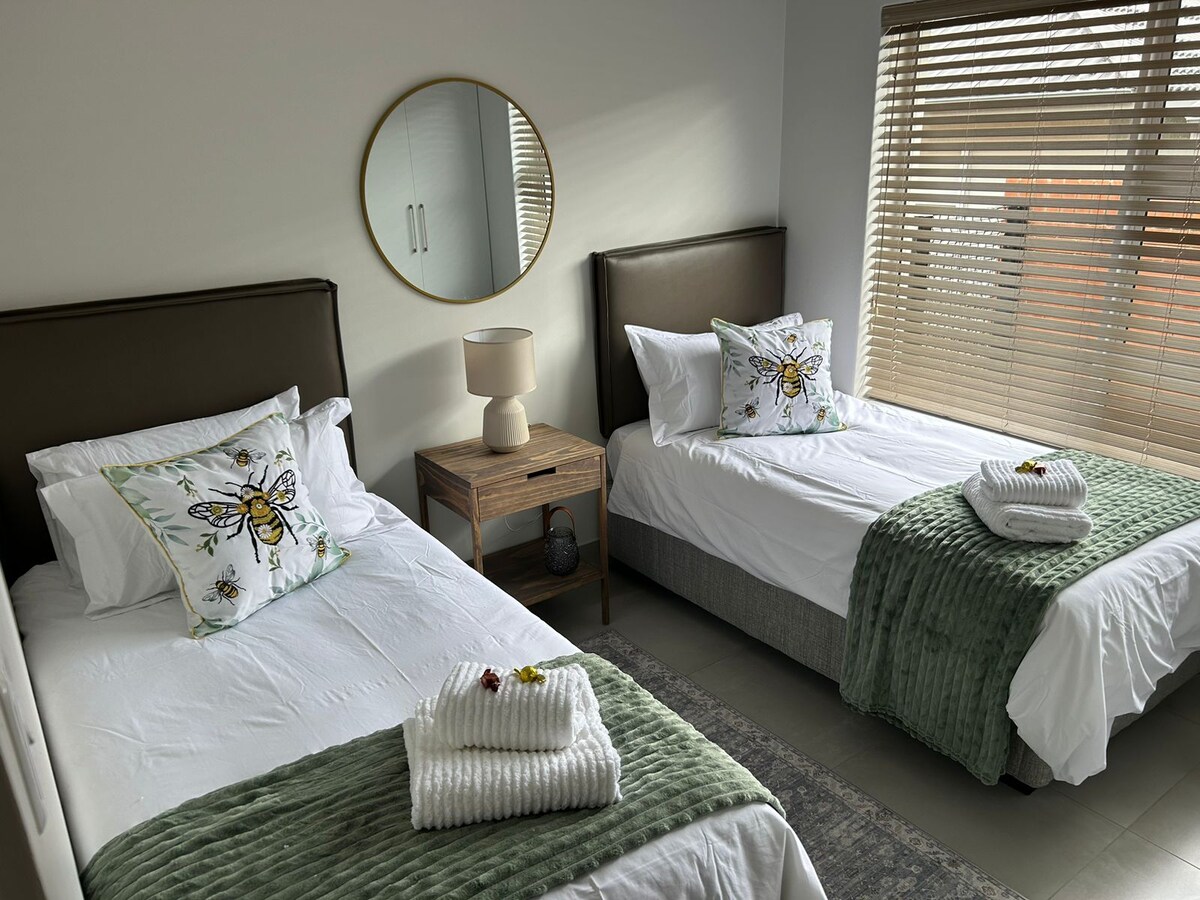 Segundo dormitorio. Luminoso y soleado. 