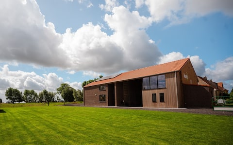 Luxurious vacation home in the heart of Beauvoorde