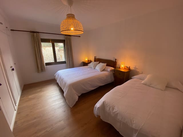 Preciosa casa de pedra Costa Brava gallery image 5