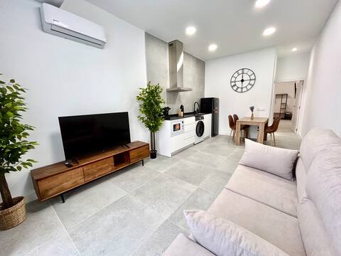 Propiedad de Airbnb exitosa: Jose's Apartments, Apartment with king bed and ... en Pobles De L'oest