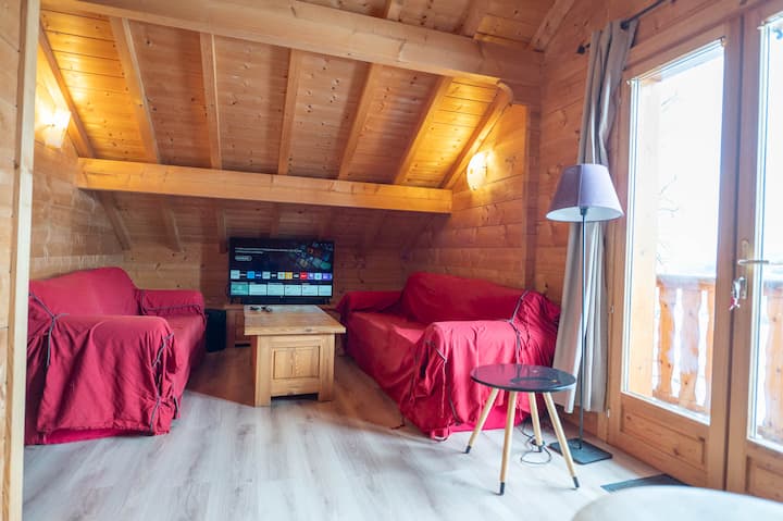 Beau Chalet Dans Le Haut Jura. - Jura