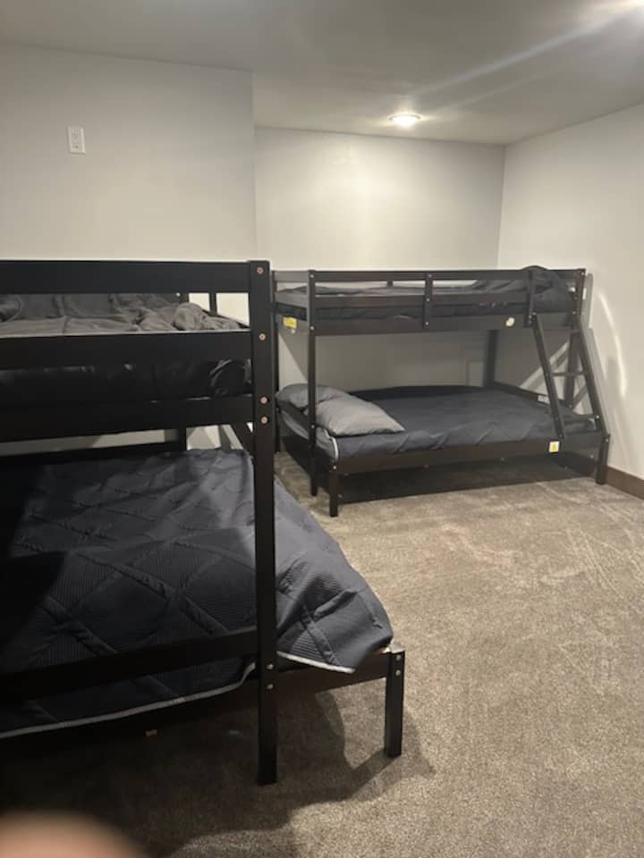 საძინებელი 4