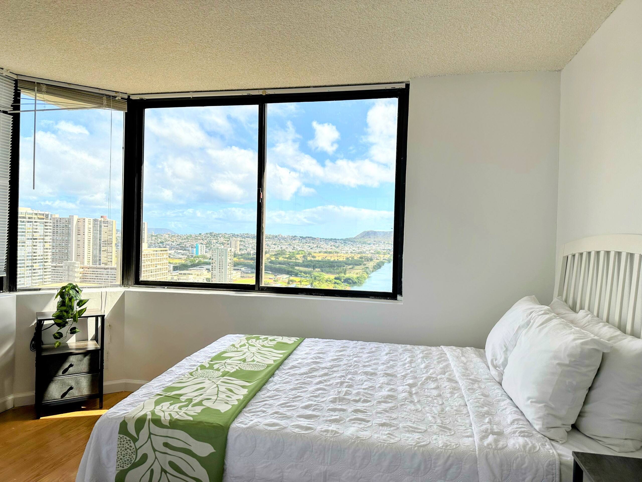 Hotel in Honolulu · ★4.76 · Studio · 2 beds · 1 private bath - Image 7