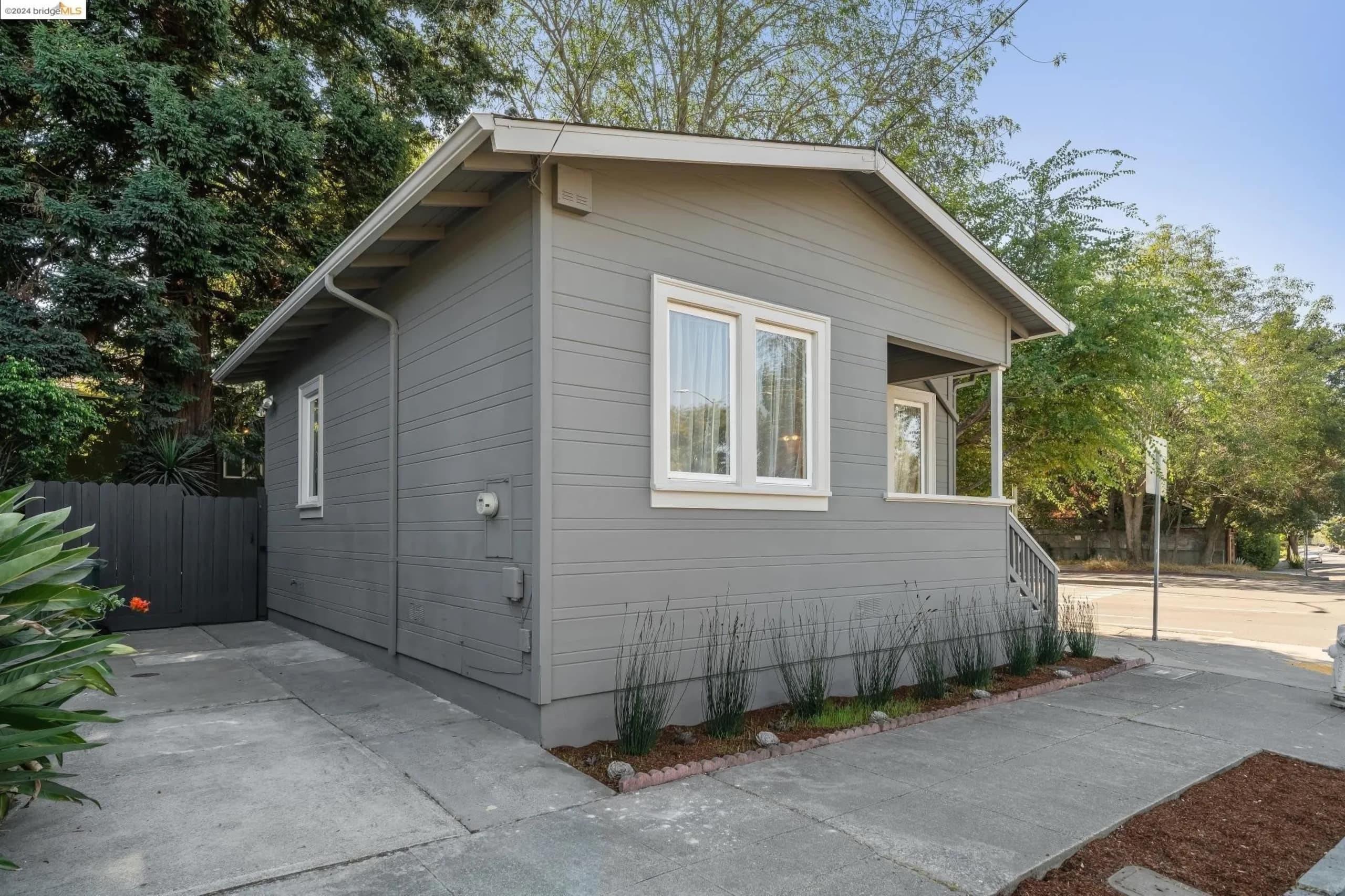 Charming 2BR Between Rockridge & Temescal - Photo 13