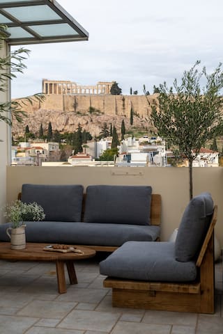 Elegant Skyline Penthouse Acropolis View 3BR|2BA