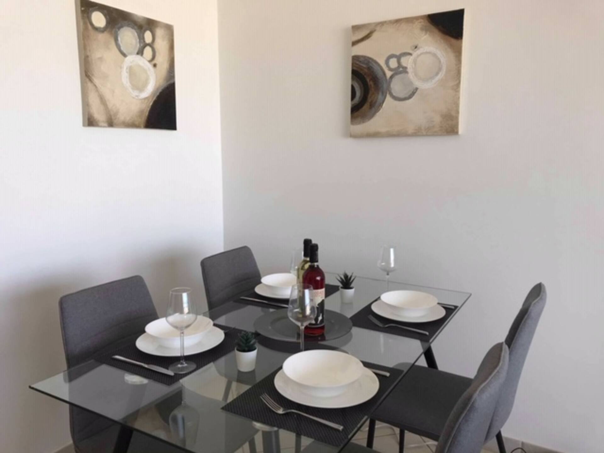 2 Bed Apt/Pool & Sea Views/Wi-Fi — Foto 2