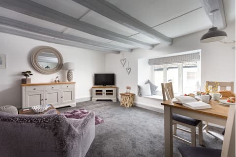 Popular Airbnb listing: In The Heart Of Padstow in Padstow