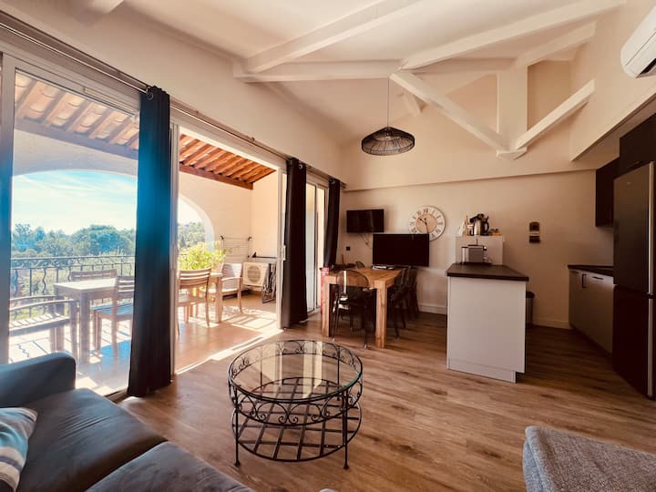 Superbe Appartement Vue Mer Aux Restanques - Grimaud