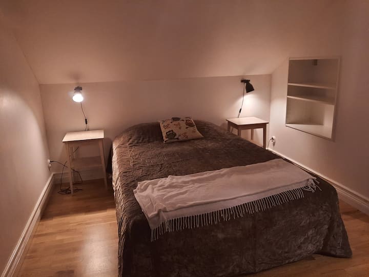 Vindsvåning På Gård - Strängnäs
