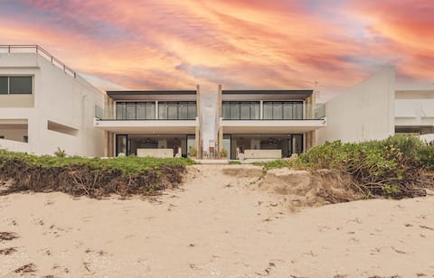 Marve, oceanfront. Private duplex