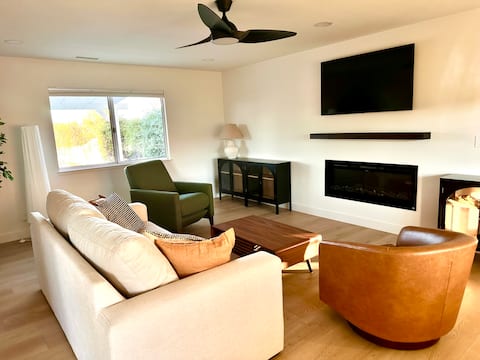 Top performing Airbnb: The Little Green House in Paso Robles Wine Country in Templeton