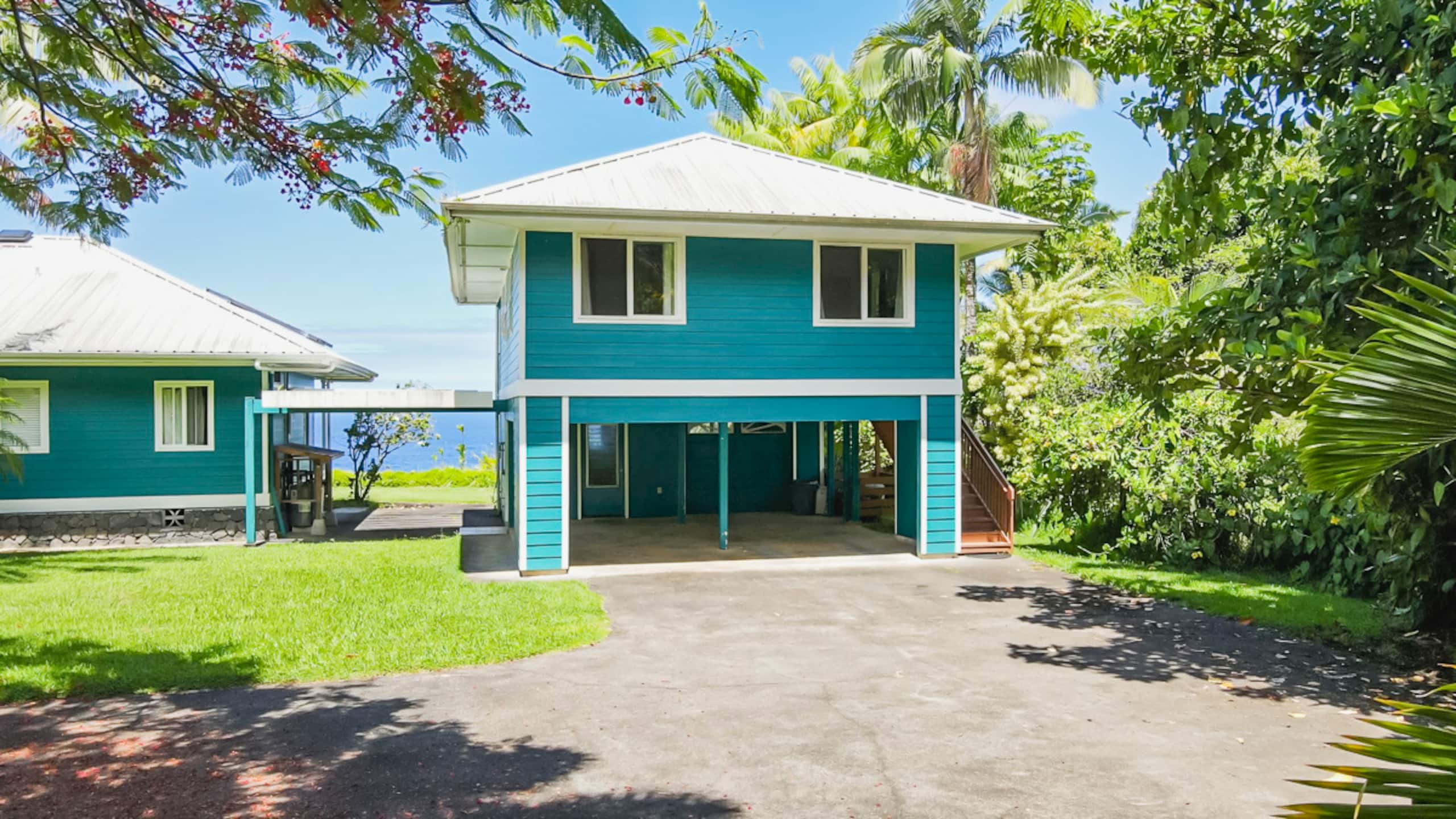 Home in Hakalau · ★4.97 · 2 bedrooms · 2 beds · 1 bath - Photo 41