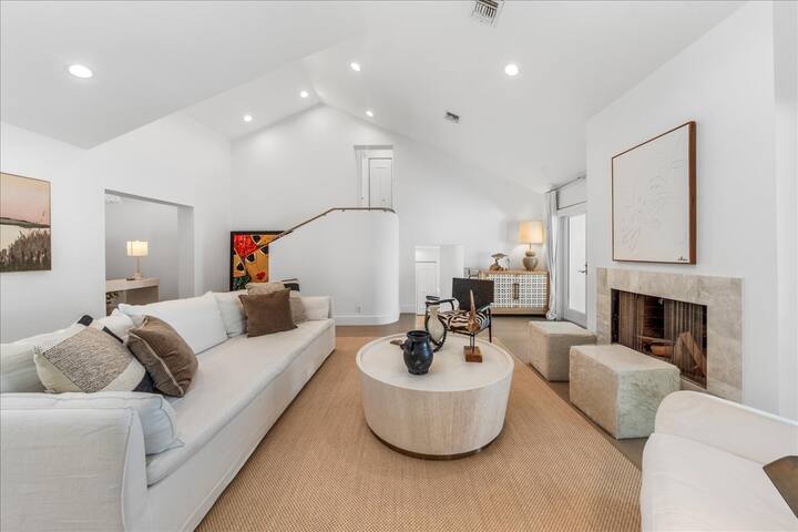 Las Olas Waterfront Hideaway Retreat gallery image 5