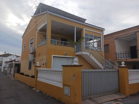 Full house 200m from the beach for up to 10 people