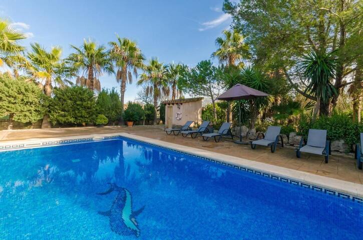 Cas Padrins, villa con piscina privada en Mallorca gallery image 3