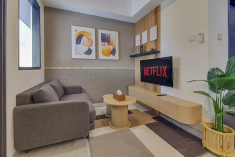 3BR Collins W/ Free Parking