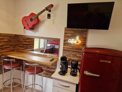 (No. 06) T2 new air conditioning 1 to 4 people private parking