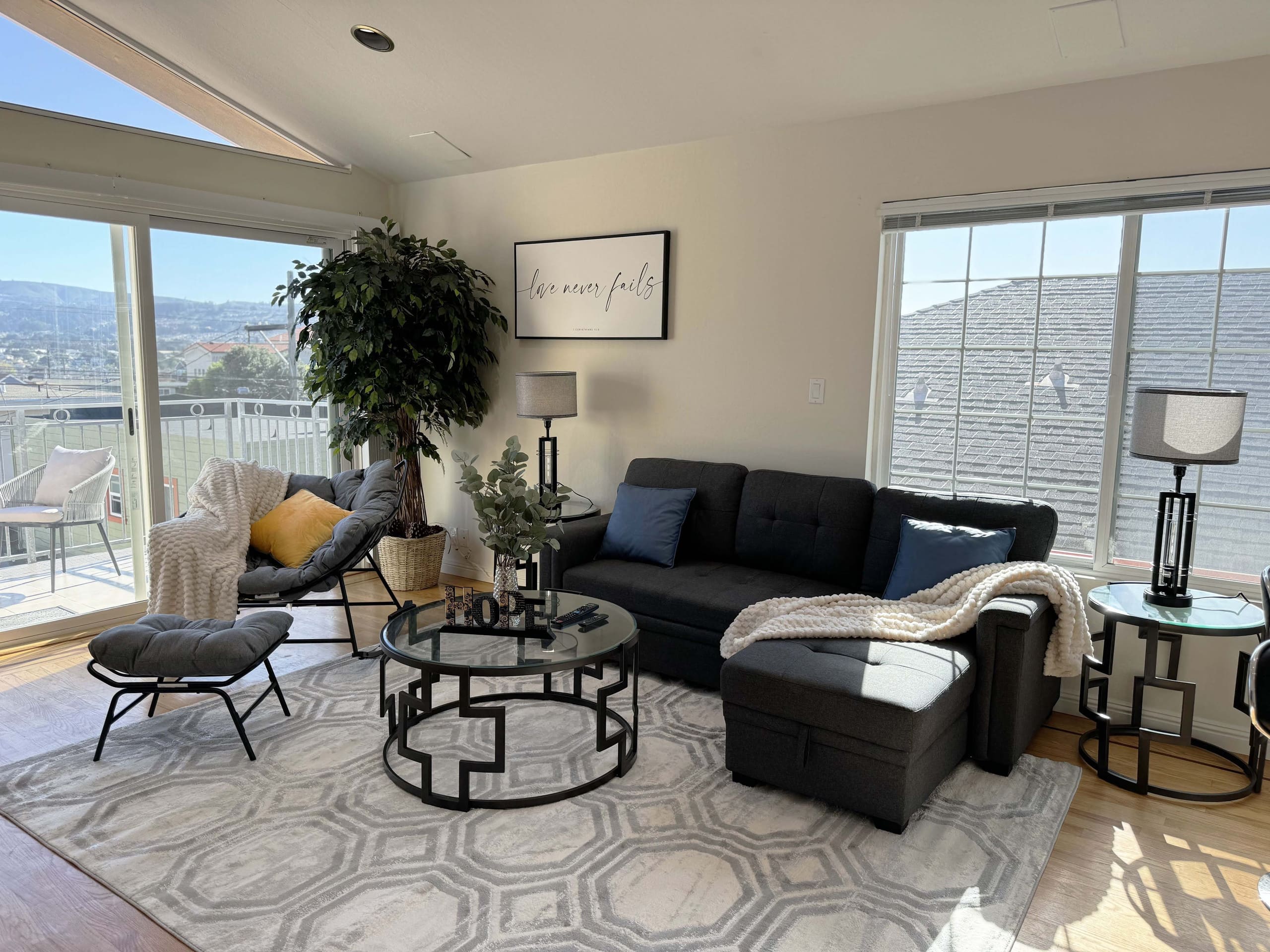 Guesthouse in South San Francisco · ★4.52 · 3 bedrooms · 3 private baths - Image 14