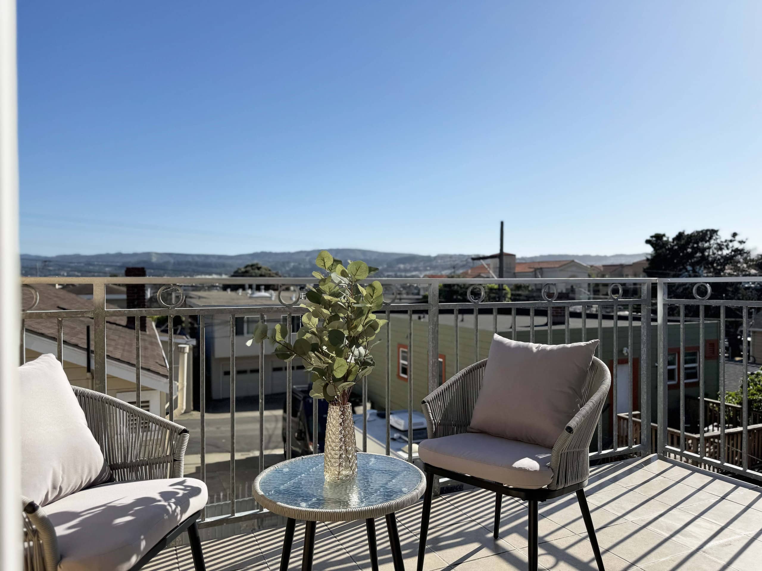 Guesthouse in South San Francisco · ★4.52 · 3 bedrooms · 3 private baths - Image 2