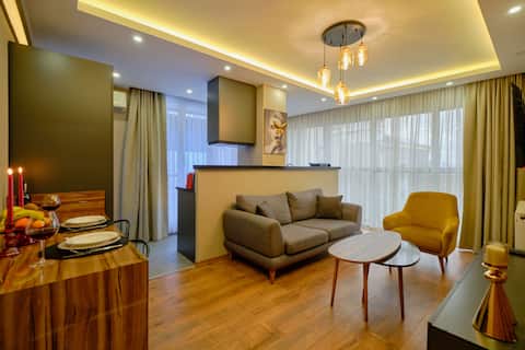 Successful Airbnb property: 2+1 Modern Apartment | 5 min to Metrobus | TUYAP 4 Stops in Beylikdüzü
