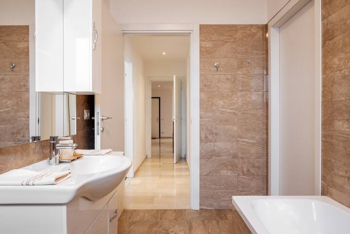 AGATA Flexyrent apartment gallery image 5