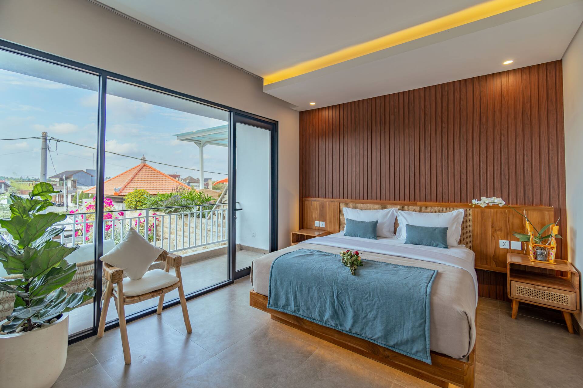 Affordable Poolside Hideaway 1 Bedroom Private Villa in Kerobokan 2
