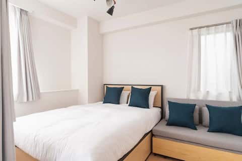 5-minute walk from Takanawadai station/fully secured/furniture and appliances included/elevator incl