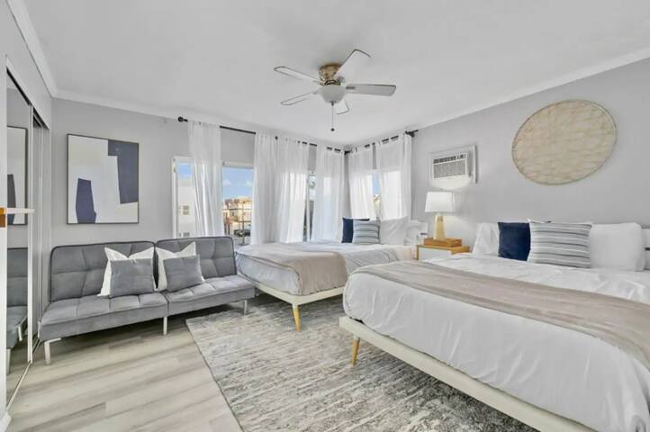 7BR Massive Beach Retreat Sleeps 26 Steps to Ocean gallery image 2