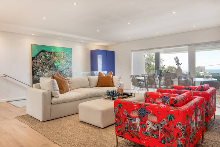 Seapoint Seaview Elegant Home gallery image 4
