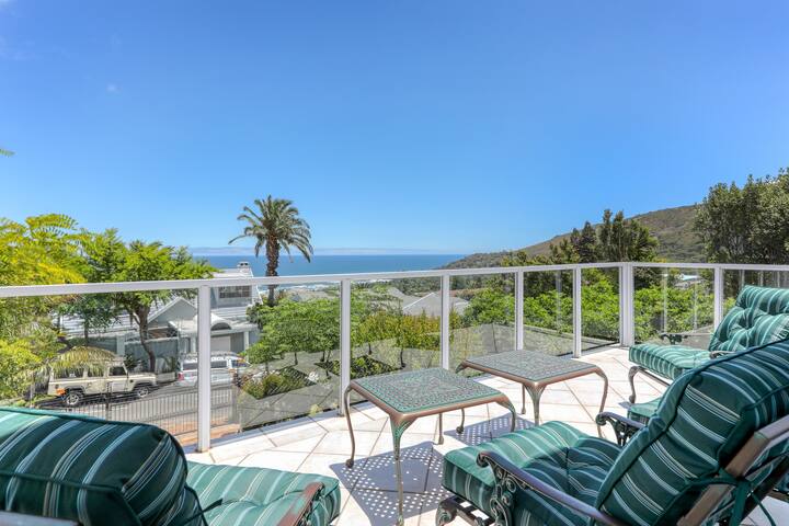 Camps Bay Glen Authentic Villa gallery image 2