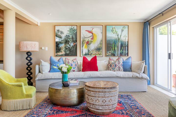 Camps Bay Glen Authentic Villa gallery image 3