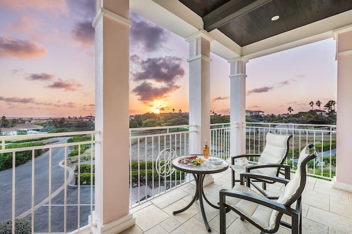 Luxury 3br Resort Condo • W/ Balcony & Views - Aruba