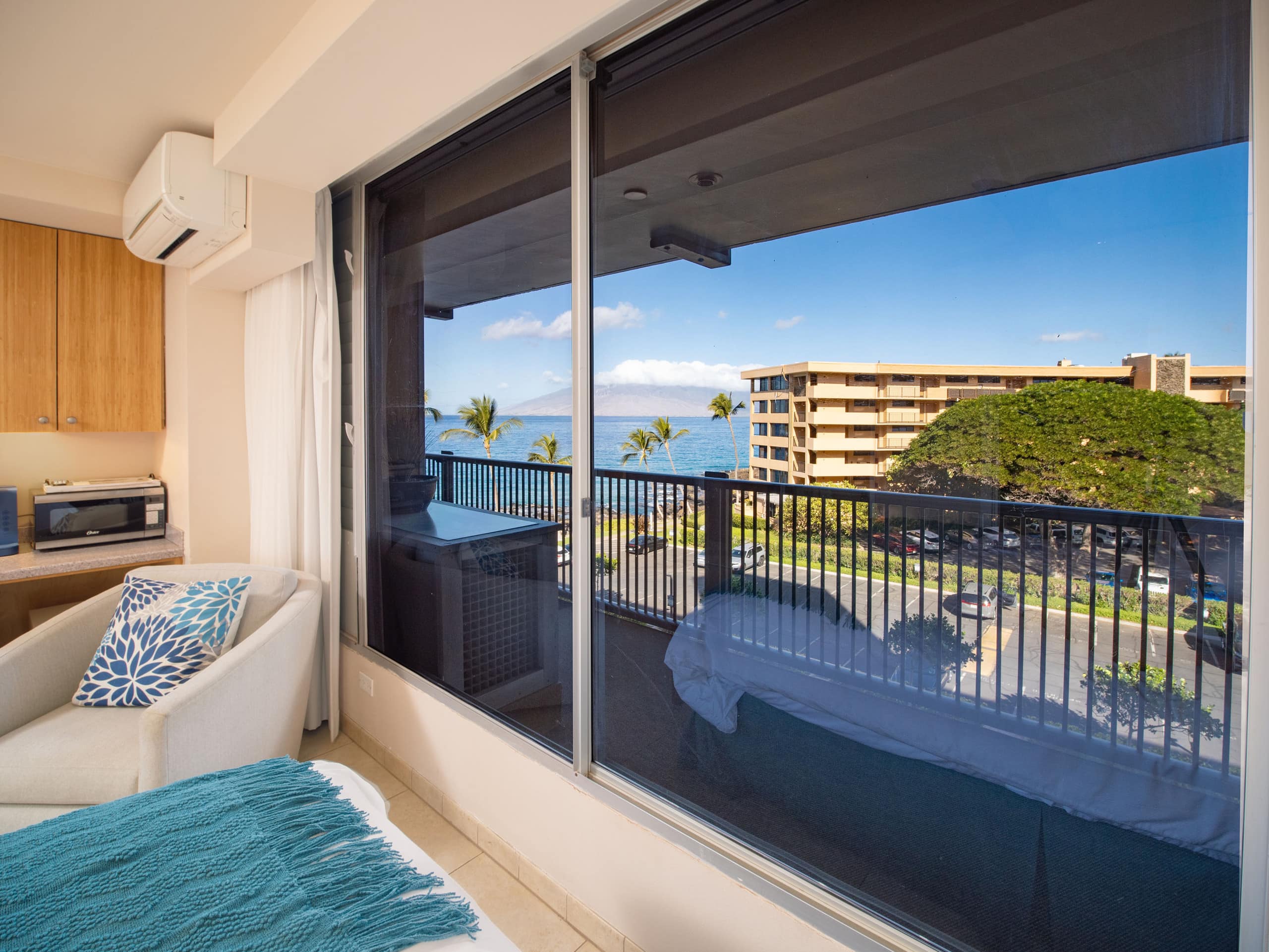 Condo in Kihei · ★5.0 · 2 bedrooms · 3 beds · 2 baths - Image 10