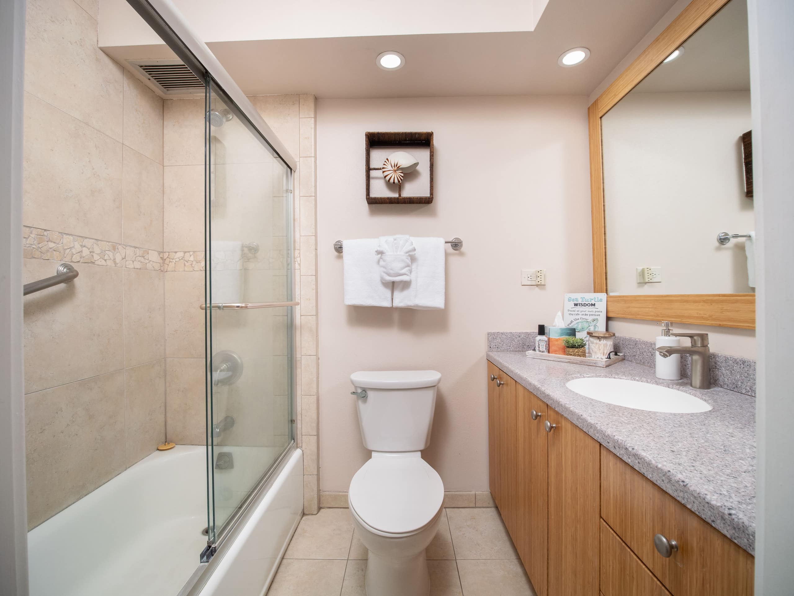 Condo in Kihei · ★5.0 · 2 bedrooms · 3 beds · 2 baths - Image 12